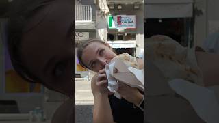 Pizza Portafoglio bei Pizza Sorbillo Piccolina in Neapel 🍕🇮🇹  Streetfood italy naples [upl. by Fabiolas]