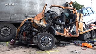 22092022  VN24  Fahrer überlebt diesen HorrorCrash auf der A1 bei Gevelsberg [upl. by Radu290]