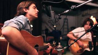 Andrew Combs  quotShes Only Lonelyquot Live  Grooveshark Presents Nashville Sessions [upl. by Annadal]