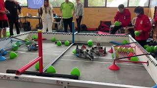 VRC OverUnder quotHeatwavequot Robot at Templestowe Tournament 27272X and 7479C [upl. by Suitangi]