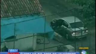 Perseguição policial a bandido armado com fuzil no Rio de Janeiro [upl. by Karie]