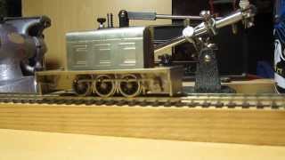 Hudswell Clarke 060DM Chassis Test OO Gauge [upl. by Tatiania]