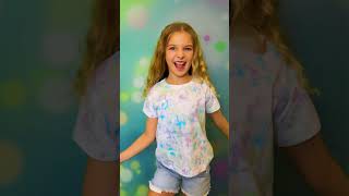 Lauras new clothes kidsfun clothinghaul [upl. by Ailehpo]