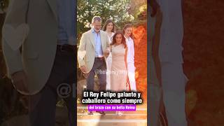 Rey Felipe galante y caballero con la Reina Letizia españa love letizia reyfelipe [upl. by Janelle642]