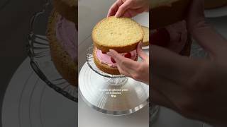 Recette de génoise moelleuse prête en 5 minutes recettefacile layercake genoise [upl. by Rriocard]