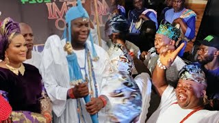 ONIRISA BABATUNDE OGUNWUSI TURN OLOJO FESTIVAL TO OJUDE OBA FESTIVAL RAMANI AKANNI LIVE PERFORMANCE [upl. by Chaffinch]