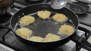 Receta Reciclando comida  Croquetastorrejas de arroz [upl. by Nwahsal]