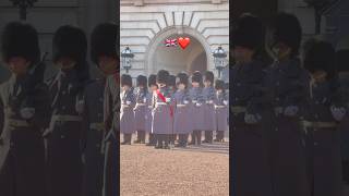 scotsguards kingsguard britisharmy britishmilitary changingoftheguard buckinghampalace [upl. by Nido562]