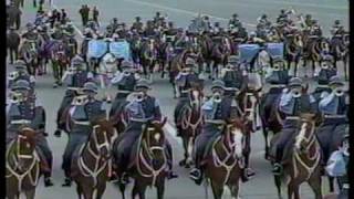 MARCHE MILITAIRE quotGRENADIERS AU GALOPquot PAR L ARMÉE CHILIENNE [upl. by Mosley]