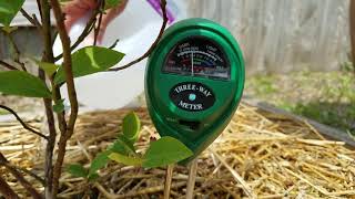 Soil Threeway Tester 3in1 Plant Moisture  Light and PH Meter  PH not accurate [upl. by Shelly]