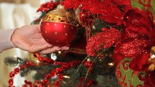 Decorating a Tree with Beaded Garland [upl. by Lurette]