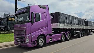 Pra rodar no estilo Volvo FH 540 6x4 Bug Leve Globetrotter Euro 5 ano 22  Rodotrem Graneleiro 0km [upl. by Laurita718]