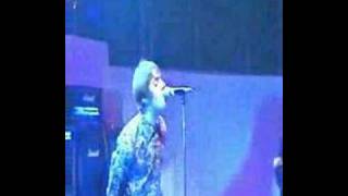 Oasis  Earls Court 1995  Some Might Say [upl. by Pattie945]