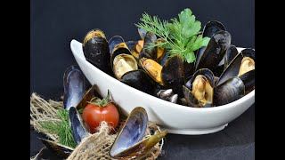 Steamed mussels in a creamy garlic white wine sauce [upl. by Kiki195]