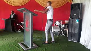 Izingelosi xiyakudumisa by Xolani Nyauza part 1 itendeworship worshipsongs itende [upl. by Letisha]