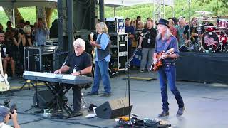 😎 Doobie Brothers Live  What a Fool Believes with Michael McDonald  𝘝𝘪𝘥𝘦𝘰  Benefit Concert [upl. by Aerol788]