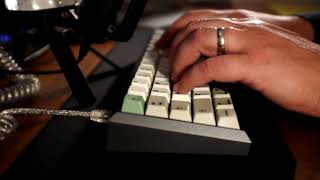 Fjell Classic II typing sounds with lubed Chealios Tealio slider and spring in Cherry housing [upl. by Barkley280]