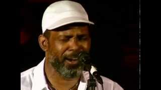 Maze Ft Frankie Beverly  Live at the Hammersmith Odeon 1995 [upl. by Acey476]