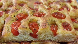 Focaccia pugliesebarese impasto con patate [upl. by Rothenberg]