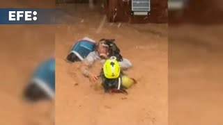 Al menos 51 fallecidos por las inundaciones en Valencia [upl. by Drolyag723]