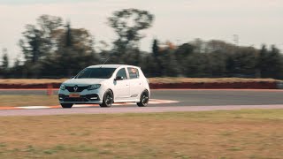 Por culpa de Toyota se compró un Renault  Track Day Argentina [upl. by Ulrica34]