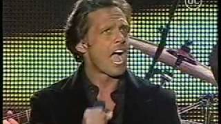 Luis Miguel  Con Tus Besos Live Chile 2003 [upl. by Reffotsirhc]