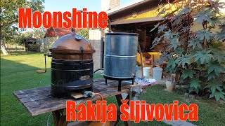 Pečenje rakije priprema i bojanje rakije sljivovica Moonshine Plums brandy [upl. by Harbird]