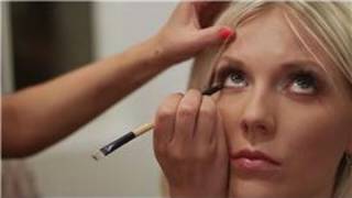 Eye Makeup  How to Apply Eyeliner for Natural Makeup [upl. by Novak504]