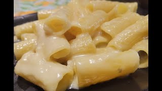 PASTA AI 4 FORMAGGI RICETTA come fare la pasta al formaggio cremosa con videoricetteinsieme [upl. by Yelsha967]