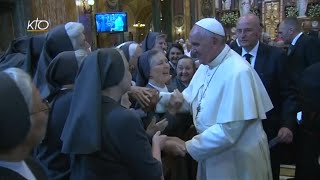 Le Pape rencontre les Salésiens et les Filles de Marie Auxiliatrice [upl. by Dnilazor]