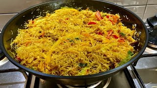 Restaurant style Singapore Noodles Stir Fry [upl. by Lerrehs]