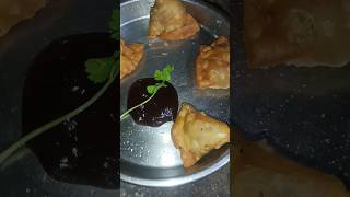 delicately crisp fried wrap with rare savoury filling the crispy samosa in my house shorts samosa [upl. by Terrill]