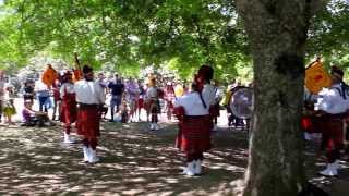 Lithgow Highlands Pipe Band  Blackheath Rhododendron Festival 2013 [upl. by Remsen]