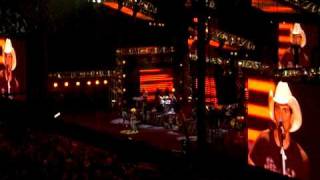 2007 CMAfest Brad Paisley quotTicksquot [upl. by Worth]