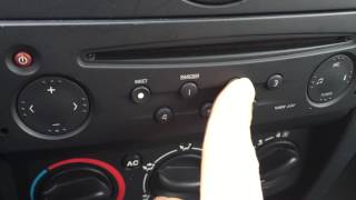 Renault Clio 12 Radio anzeige defekt [upl. by Avrenim141]