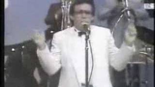 Hector Lavoe  Juanito Alimaña  LIVE [upl. by Noeruat837]