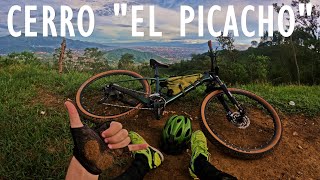 Subiendo el cerro quotEl Picachoquot  MTB Costa Rica [upl. by Pish837]