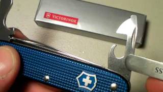 Victorinox Farmer quotAcres of Coolquot by Nutnfancy [upl. by Aniras]