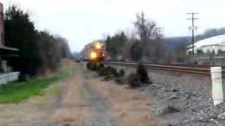 VRE 306 goes through Quantico with F40 [upl. by Epolenep]