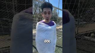 Você Faria Gol No Goleiro De Plástico Bolha  shorts [upl. by Neiht395]