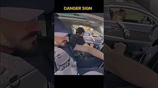 Clever girl safe herself by giving gesture ihsaninfovlogs viralvideo trending shorts dangerous [upl. by Aibat]