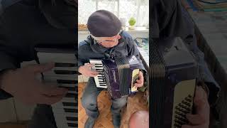 Weltmeister piano accordion 12 accordion 40 Bass 5 registers 26 keys 3 voices On sale [upl. by Pansy449]