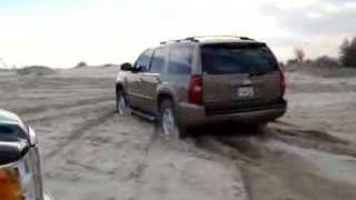 2007 tahoe z71 plaing in sand [upl. by Ytirehc]