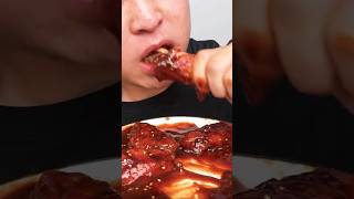 Fast eating chicken wings 😱🤔 [upl. by Sacci852]