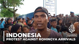 Rohingya refugees in Indonesia Locals protest against Rohingya arrivals [upl. by Okeim]