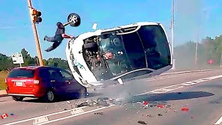 Luckiest or UnluckyShocking MomentBEST OF SEMITRUCK CRASHESSuch unbelievable moments in Internet [upl. by Erasme948]