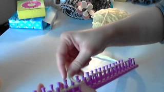 Scuola di Knitting Loom 4 maglia traforata circolare [upl. by Albie]