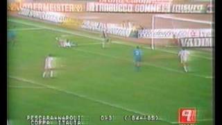 Gol di Maradona in rovesciata da terra  PescaraNapoli Coppa Italia 8485 [upl. by Medardas]