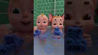 Bañarse es muy Divertido  Canción de baño  Canciones Infantiles rosoo canciones [upl. by Acinaj]