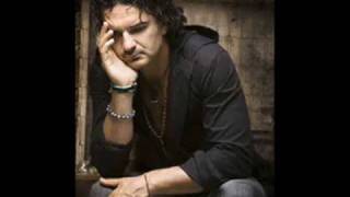 Ricardo Arjona  Me dejaste [upl. by Pulsifer501]